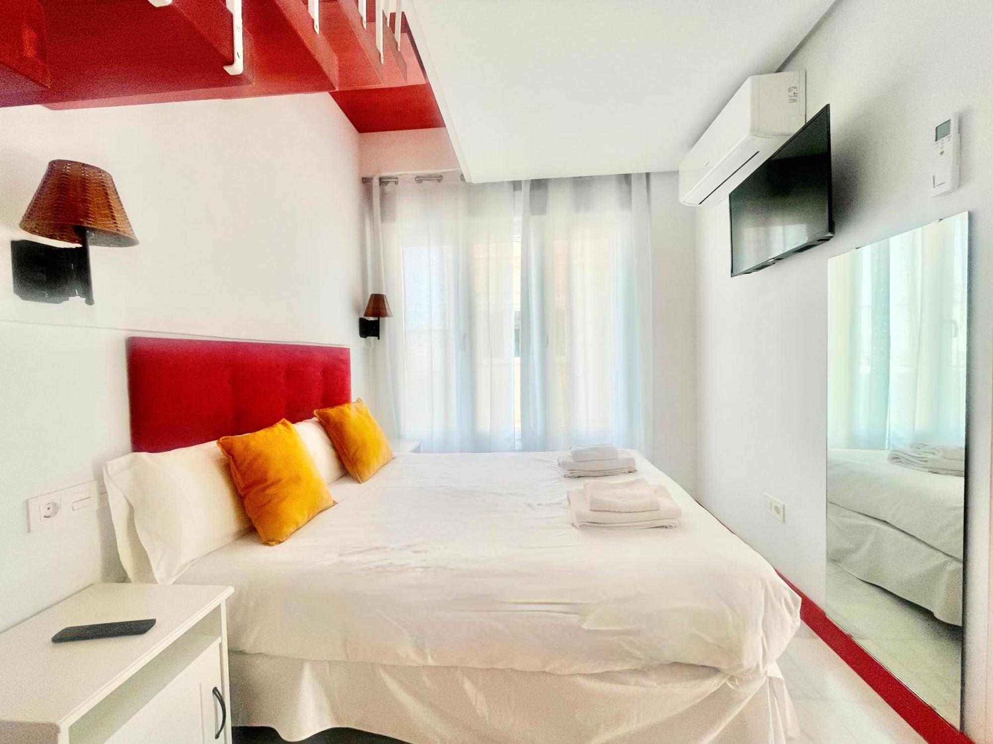 Philippe'S Home Triana Con Terraza セビリア エクステリア 写真